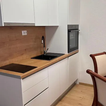 Apartment Duky 1 *